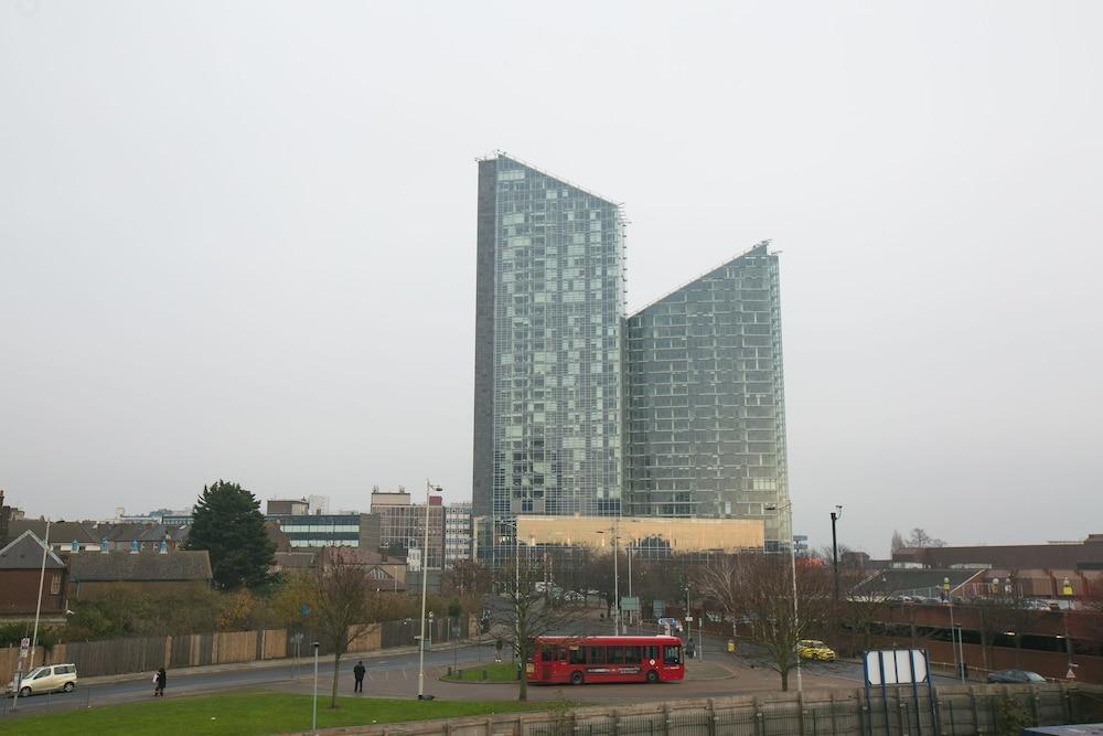 Belvilla Ilford Hill Hotel London Zewnętrze zdjęcie