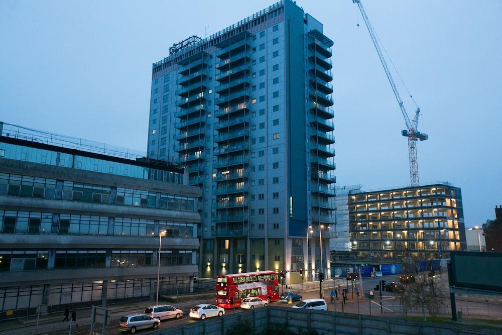 Belvilla Ilford Hill Hotel London Zewnętrze zdjęcie